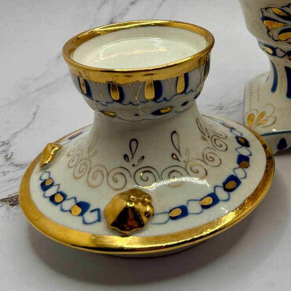 Vintage Gzhel Handmade Russian Porcelain Samovar, Hand-Painted, 8.5" Tall - Picture 9 of 17